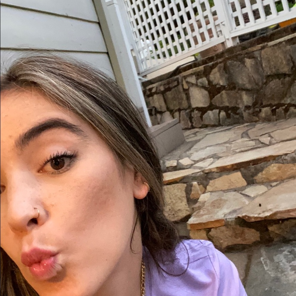 Meet your Posher, Gabby